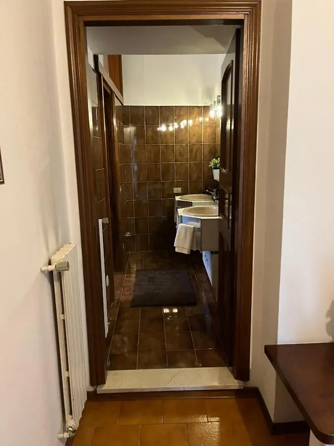 Accogliente Camera Con Bagno Privato Parabiago Guest house