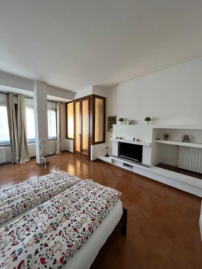 Accogliente Camera Con Bagno Privato Parabiago 0*,  Italy
